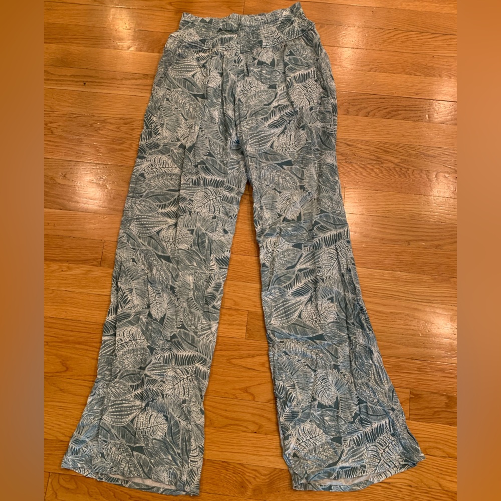 NWOT Johnny Pants Elastic Waist Green Palm Tree Vacation Lounge Pants, Small